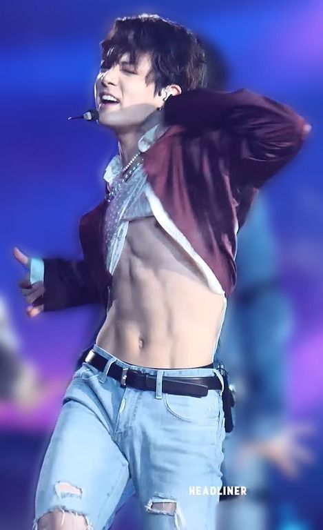 BTS Jungkook well-defined abs