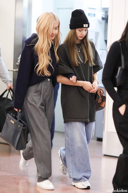 Blackpink airport Korean fashion style