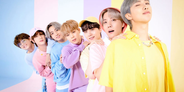 2021 BTS Family Portrait