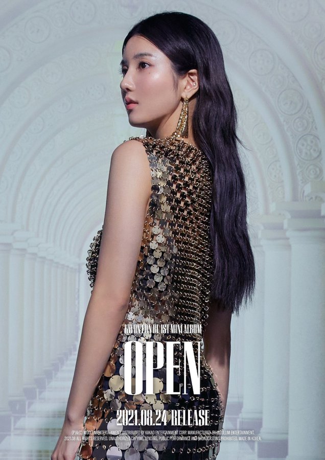 Kwon Eun Bi’s gorgeous back angle for 1st mini album, “OPEN”