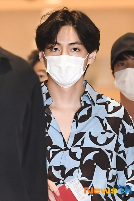 5 Proofs of BTS V: The FASHION ICON Diplomat at 2021 UNGA Airport Departure
