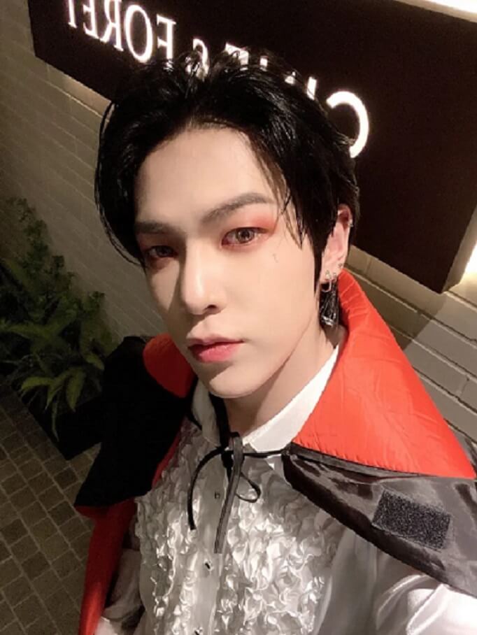 Gorgeous vampire MIRAE Junhyuk | Twitter @official_MIRAE