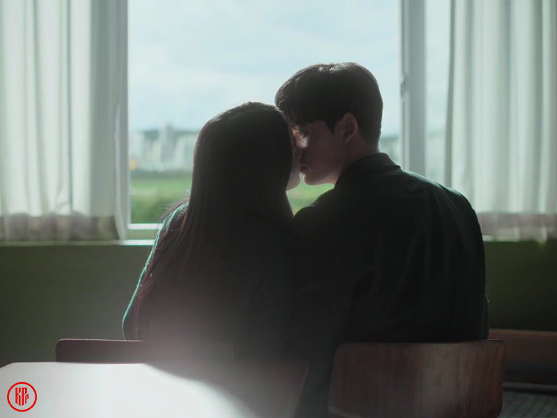 Lee Su Hyeok and Choi Nam Ra Kissing Scene in “All of Us Are Dead”.