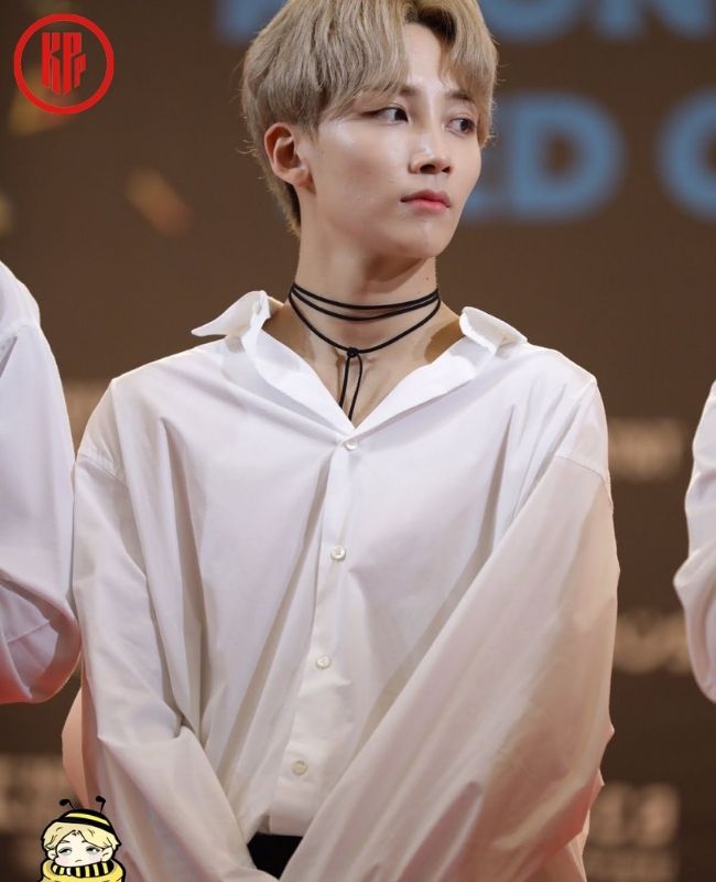 SEVENTEEN Jeonghan sexy in white shirt