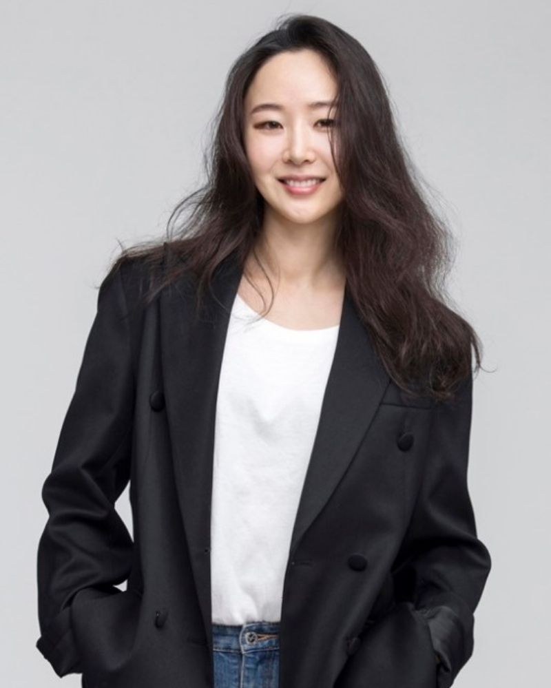 Min Hee Jin