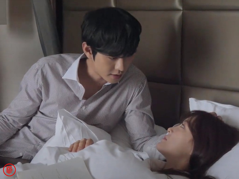Ahn Hyo Seop and Kim Sejeong as Kang Tae Moo and Shin Ha Ri in “A Business Proposal” Kdrama.