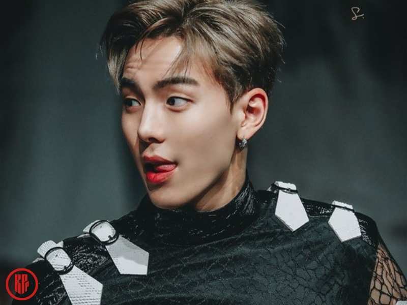 MONSTA X Shownu with his captivating smile