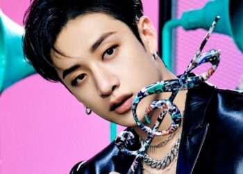 stray kids bang chan letter contest