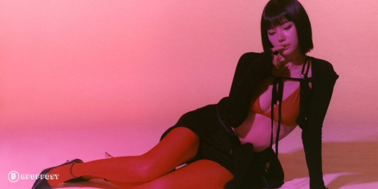 Izykite new single review SOS