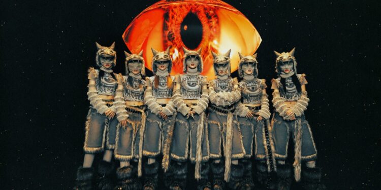 XG debut performance WOKE UP at 1st world tour first howl at osaka