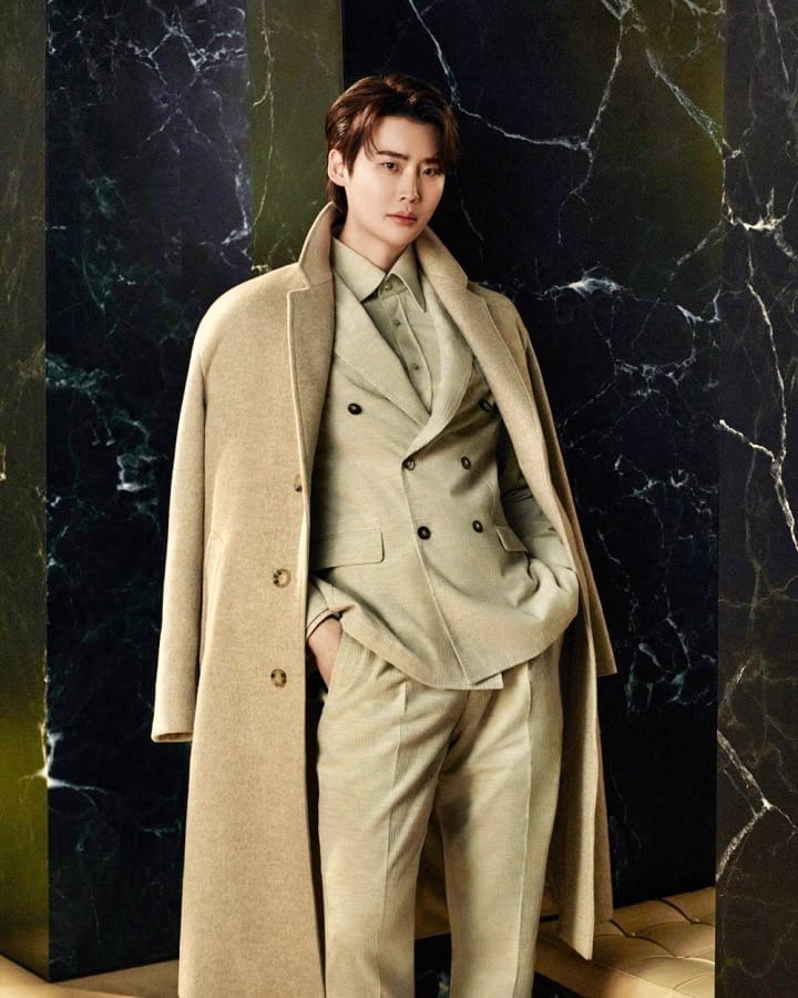 Actor Lee Jong Suk