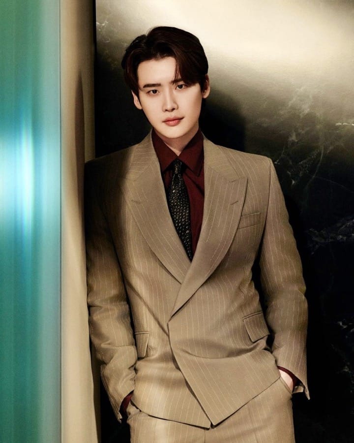 Actor Lee Jong Suk