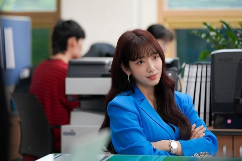 Park Shin Hye in Korean drama “The Judge from Hell” | Instagram @.ssinz7