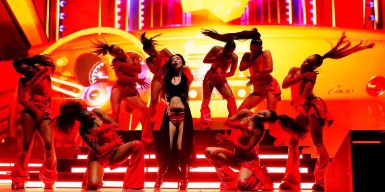 BLACKPINK Jennie at Coachella 2025 Week 2. | Dessert Sun