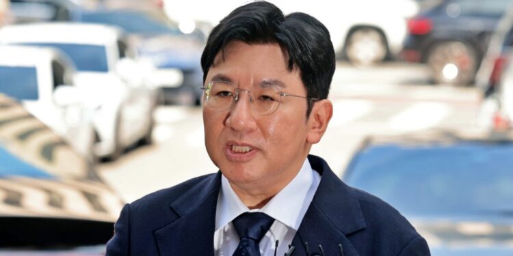 The HYBE IPO Scandal: A Closer Look at Bang Si Hyuk’s Travel Ban