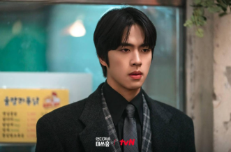 Albert Oh interpreta al “Pirata Yeouido” en “Undercover Miss Hong” | tvN