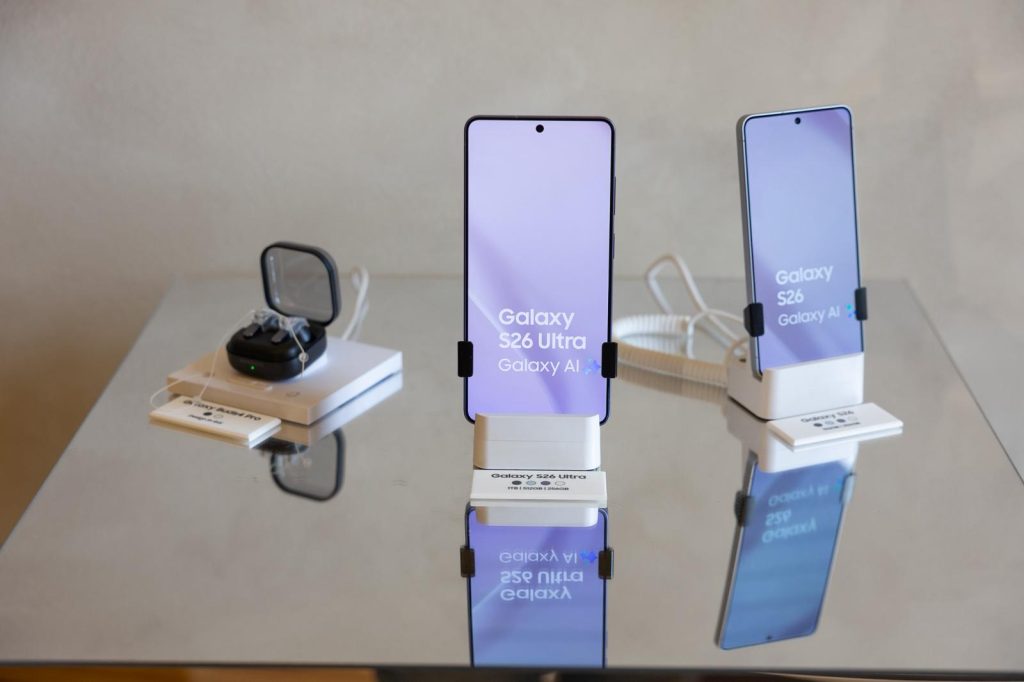 samsung galaxy s26 ultra AI at milan loves seoul