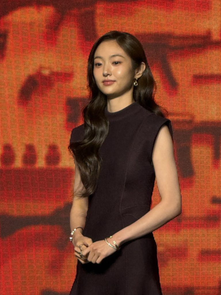 Kim Hye Jun as Jeong Ji-an